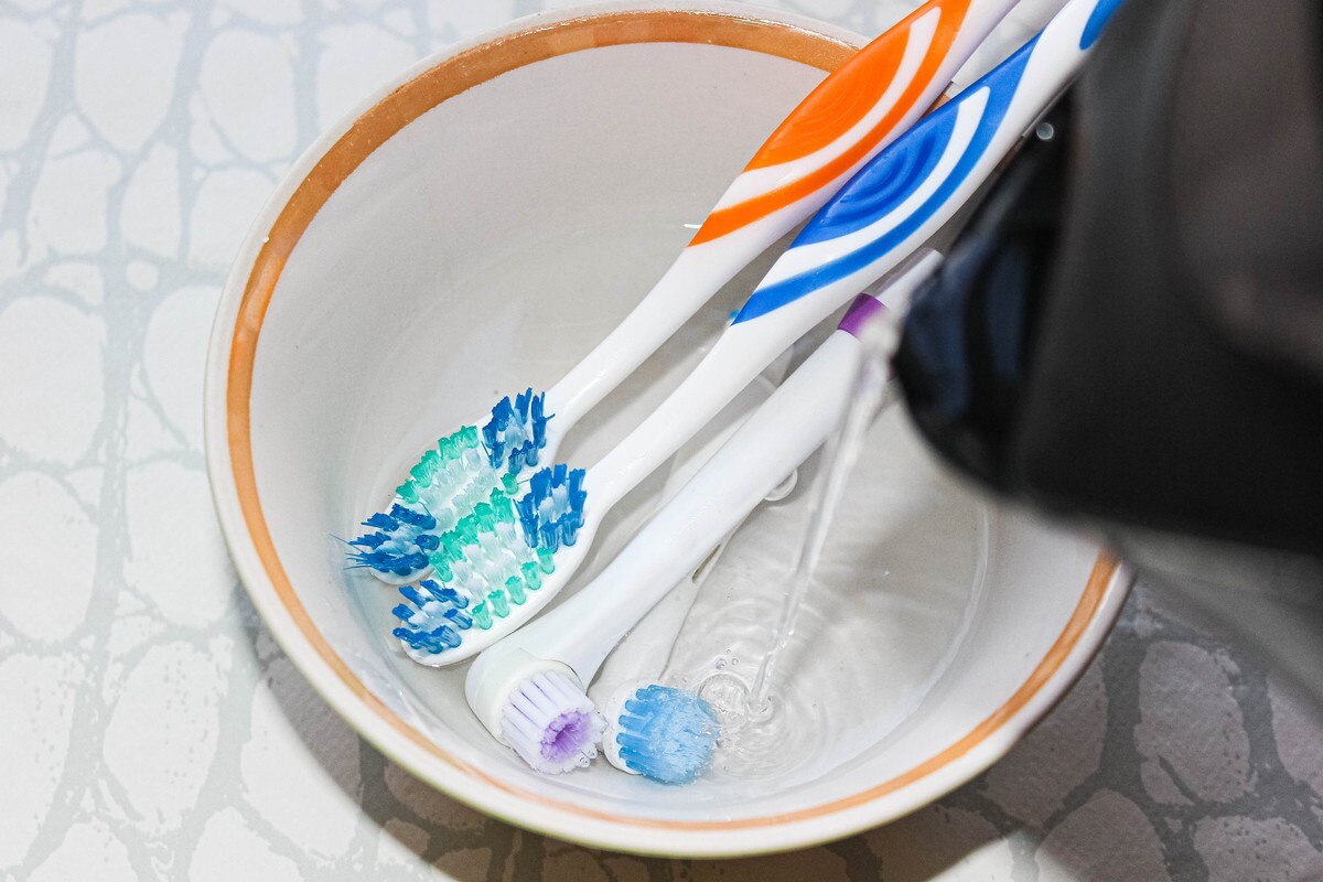 Disinfecting Your Toothbrush